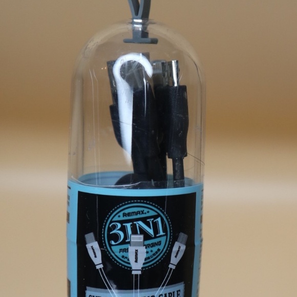 3 in 1 charger (ios, android, type c) - Picture 3 of 4